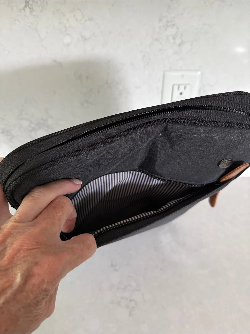 Gray Men's Laptop Sleeve - Slim Protective Case-14x11x1.25”-never used.